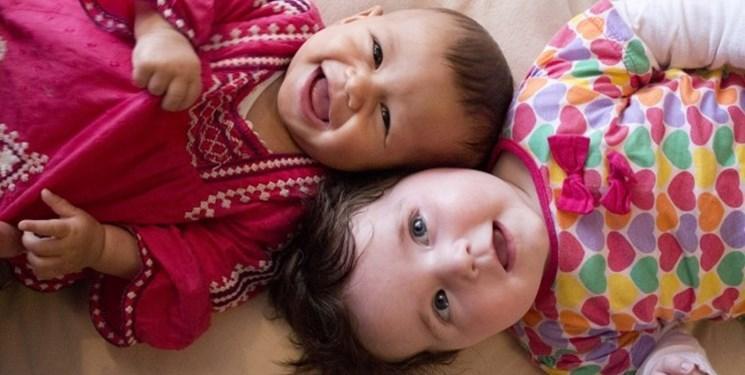 نوزادان با شنیدن صدای خنده، غریبه و آشنا را تشخیص می دهند