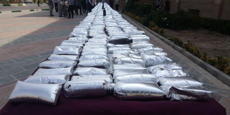 کشف 800 تن مواد مخدر از سوی ایران در سال 97 کشف 800 تن مواد مخدر از سوی ایران در سال 97