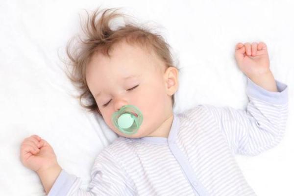 دلیل پرش های نوزاد در خواب چیست؟